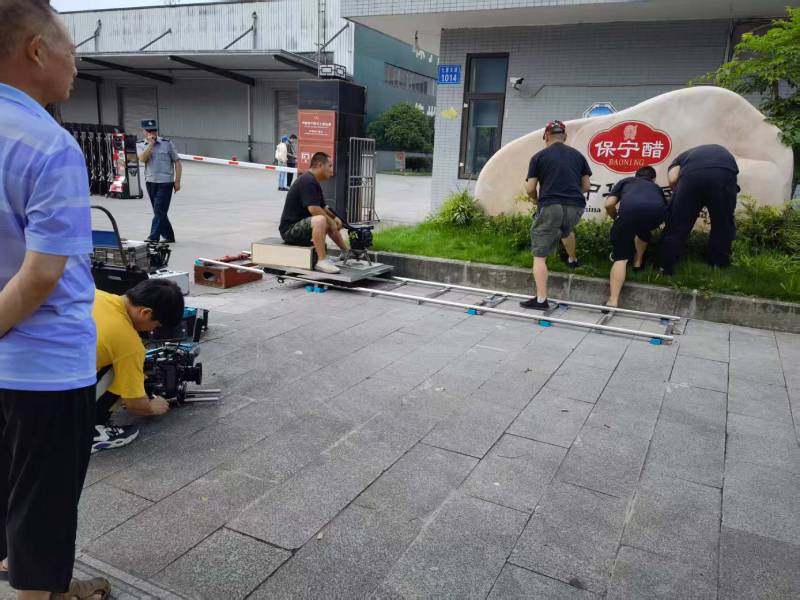 玉树市广告片拍摄公司核心优势：全流程服务，让品牌广告片省心更出彩